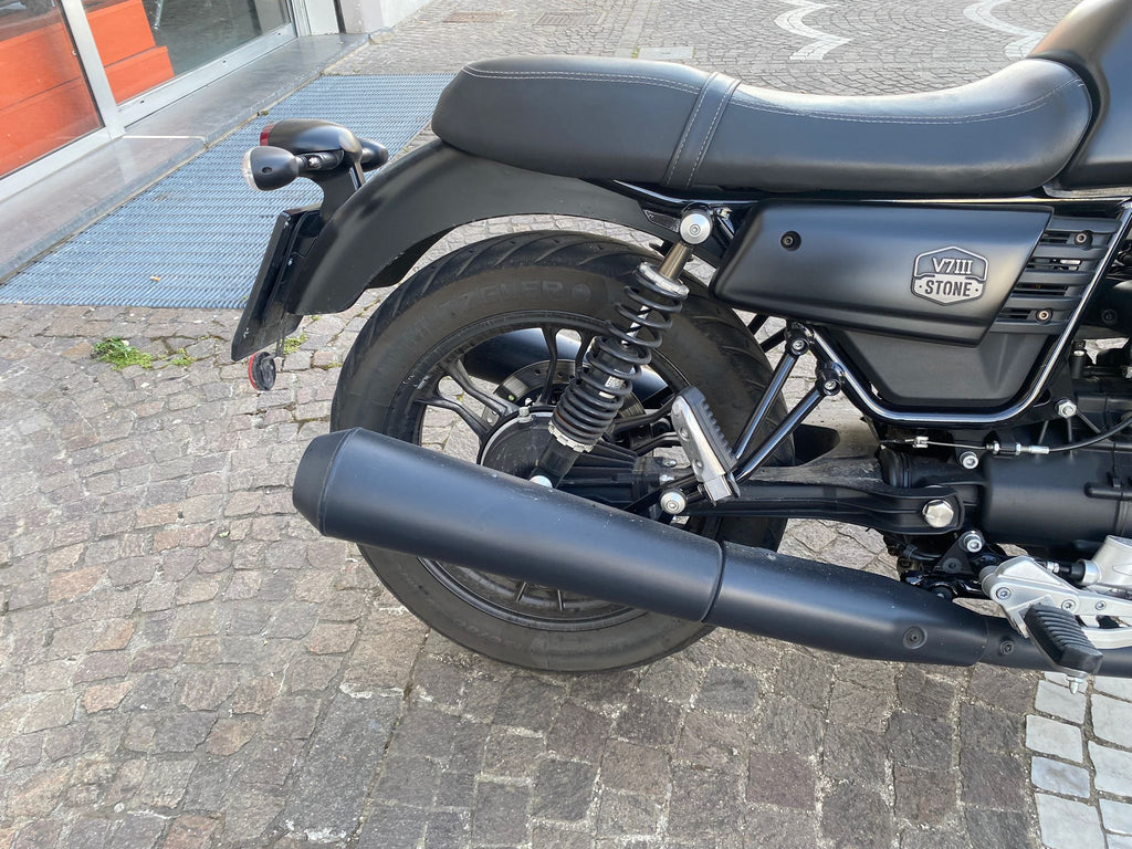 MOTO GUZZI V7 III STONE - 2020 - KM 24301