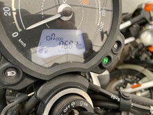 Carica l'immagine nel visualizzatore di Gallery, TRIUMPH SPEED TWIN 900 - 2023 - KM 7684