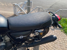 Carica l'immagine nel visualizzatore di Gallery, ROYAL ENFIELD INTERCEPTOR - 2021 - KM 1240