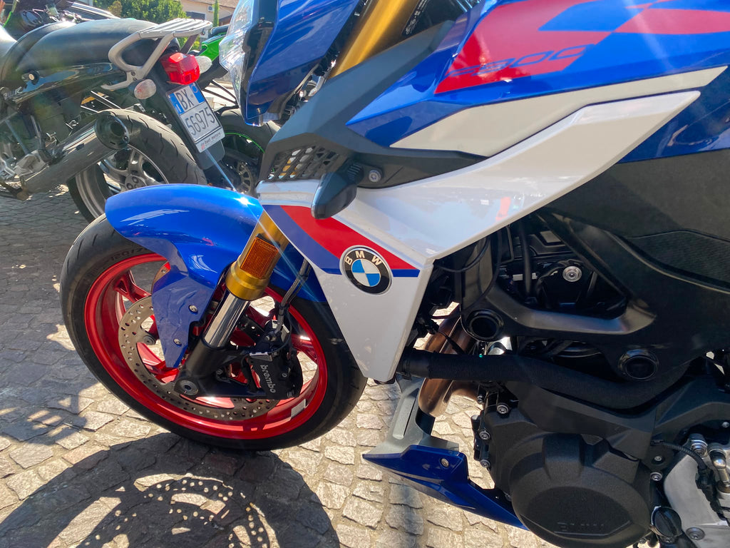 BMW F 900 R - 2025 - KM 11655