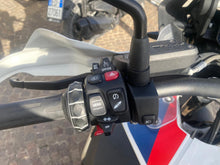 Carica l&#39;immagine nel visualizzatore di Gallery, BMW R 1250 GS ADVENTURE - 2024 - KM 10685