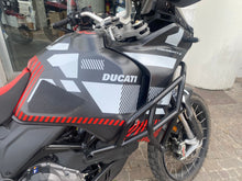 Carica l'immagine nel visualizzatore di Gallery, DUCATI DESERT X - 2024 - KM 20119
