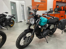 Carica l'immagine nel visualizzatore di Gallery, TRIUMPH SCRAMBLER 900 - 2024 - KM 2127