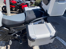 Carica l'immagine nel visualizzatore di Gallery, BMW R 1300 GS ADVENTURE TROPHY - 2025 - KM 4490