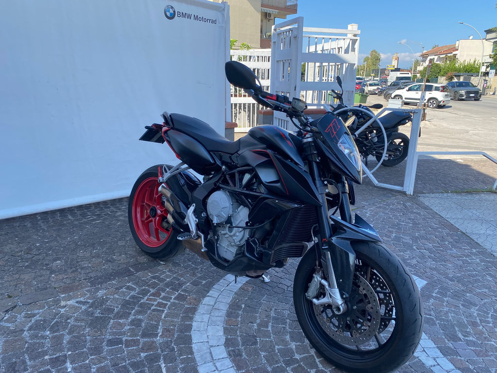 MV AGUSTA RIVALE 800 - 2015 - KM 24543