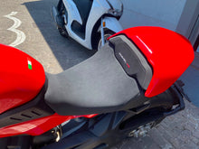 Carica l'immagine nel visualizzatore di Gallery, DUCATI DIAVEL V4 - 2024 - KM 4870