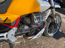 Carica l'immagine nel visualizzatore di Gallery, MOTO GUZZI V85 TT - 2026 - KM 16