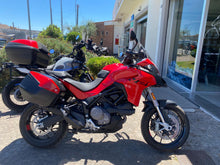 Carica l'immagine nel visualizzatore di Gallery, DUCATI MULTISTRADA V2 S - 2024 - KM 2135