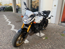 Carica l&#39;immagine nel visualizzatore di Gallery, YAMAHA FZ8 - 2012 - KM 6960