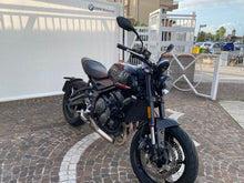 Carica l'immagine nel visualizzatore di Gallery, TRIUMPH TRIDENT 660 - 2026 - KM 14887