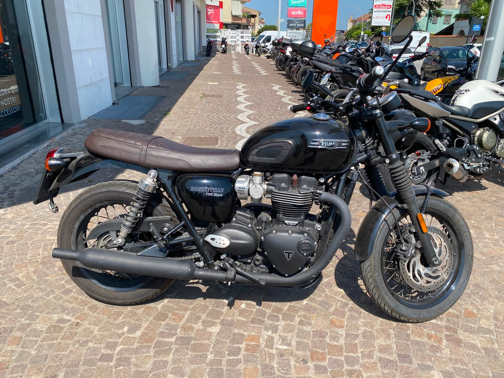 TRIUMPH BONNEVILLE T120 BLACk - 2023 - KM 13520