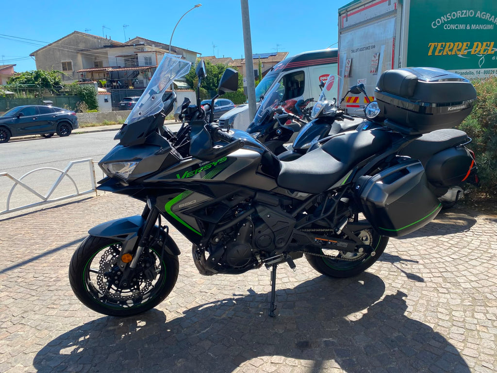 KAWASAKI VERSYS 650 - 2025 - KM 3314