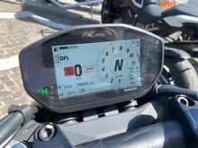 Carica l'immagine nel visualizzatore di Gallery, DUCATI MONSTER 937 - 2024 - KM 14444