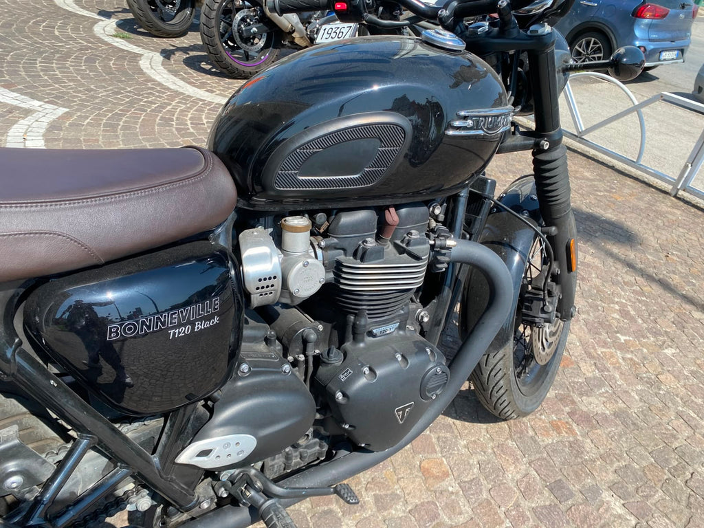 TRIUMPH BONNEVILLE T120 BLACk - 2023 - KM 13520