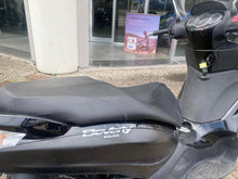 Carica l&#39;immagine nel visualizzatore di Gallery, PIAGGIO BEVERLY 300 - 2017 - KM 33547