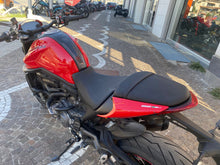 Carica l'immagine nel visualizzatore di Gallery, DUCATI MONSTER 937 + - 2026 - KM 2302