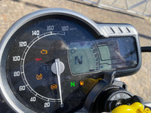 Carica l&#39;immagine nel visualizzatore di Gallery, TRIUMPH SCRAMBLER 400 X - 2024 - KM 1285