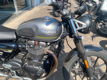 Carica l'immagine nel visualizzatore di Gallery, TRIUMPH SPEED TWIN 900 - 2022 - KM 8094
