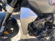 Carica l&#39;immagine nel visualizzatore di Gallery, HONDA CB 1000 R - 2018 - KM 25658