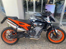 Carica l&#39;immagine nel visualizzatore di Gallery, KTM 890 DUKE GP - 2023 - KM 10328