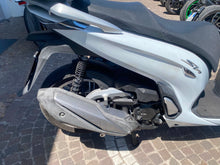Carica l'immagine nel visualizzatore di Gallery, HONDA SH 350 - 2021 - KM 18607