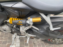 Carica l'immagine nel visualizzatore di Gallery, DUCATI STREETFIGHTER V2 - 2022 - KM 19368