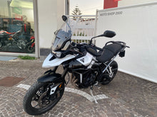 Carica l'immagine nel visualizzatore di Gallery, TRIUMPH TIGER 900 GT PRO - 2024 - KM 35580