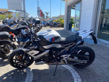 Carica l'immagine nel visualizzatore di Gallery, BMW M 1000 R - 2025 - KM 1845