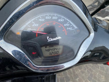 Carica l'immagine nel visualizzatore di Gallery, PIAGGIO VESPA GTS 300 - 2017 - KM 48494