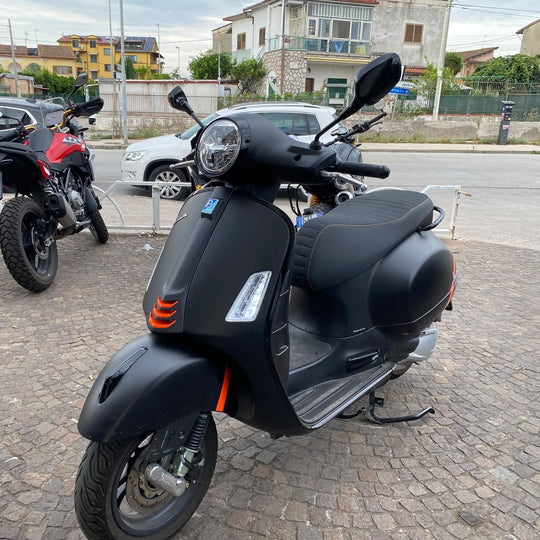 VESPA GTS 300 SUPER SPORT - 2024 - KM 1836
