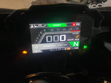 Carica l'immagine nel visualizzatore di Gallery, APRILIA RSV4 FACTORY - 2024 - KM 17571