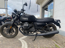 Carica l&#39;immagine nel visualizzatore di Gallery, MOTO GUZZI V7 STONE - 2018 - KM 10308