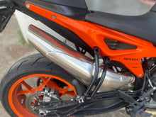Carica l&#39;immagine nel visualizzatore di Gallery, KTM 890 DUKE GP - 2023 - KM 10328