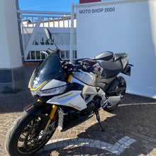 Carica l'immagine nel visualizzatore di Gallery, APRILIA TUONO V4 FACTORY - 2024 - KM 22121