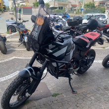 Carica l'immagine nel visualizzatore di Gallery, DUCATI DESERT X - 2024 - KM 20119