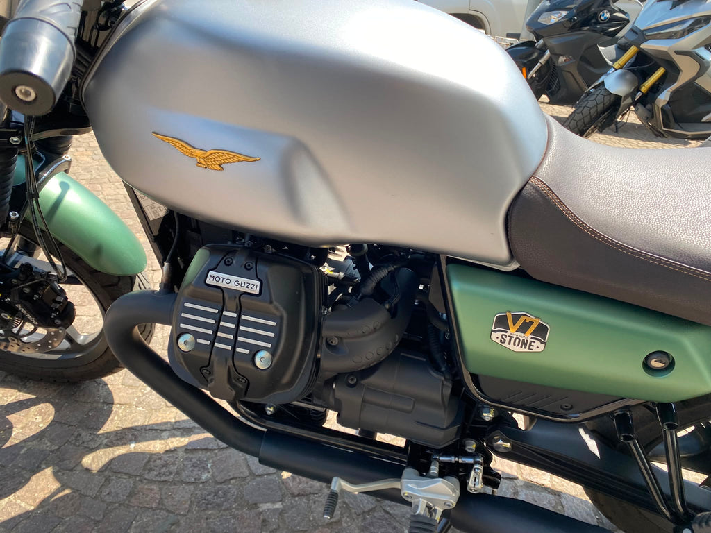 MOTO GUZZI V7 STONE CENTENARIO - 2022 - KM 17256