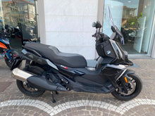 Carica l'immagine nel visualizzatore di Gallery, BMW C 400 X - 2025 - KM 22877