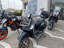 Carica l'immagine nel visualizzatore di Gallery, PIAGGIO VESPA GTS 300 - 2017 - KM 48494