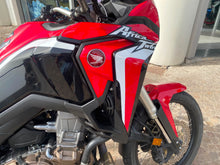 Carica l'immagine nel visualizzatore di Gallery, HONDA AFRICA TWIN 1100 - 2019 - KM 42403