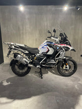 Carica l'immagine nel visualizzatore di Gallery, R 1250 GS ADV - ANNO 2022 - km 48395