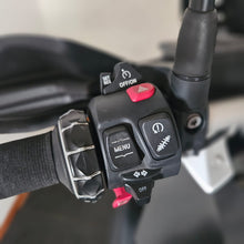 Carica l&#39;immagine nel visualizzatore di Gallery, BMW R 1250 GS - 2022 - KM 28882