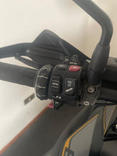Carica l&#39;immagine nel visualizzatore di Gallery, BMW R 1250 GS - anno 2019 - km 78166 - 12 mesi garanzia
