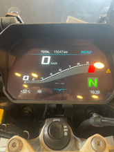 Carica l&#39;immagine nel visualizzatore di Gallery, BMW F 900 XR - ANNO 2022 - KM 15047