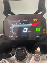 Carica l&#39;immagine nel visualizzatore di Gallery, BMW F 900 GS - ANNO 2024 - KM 3599