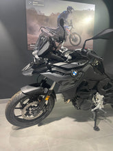 Carica l&#39;immagine nel visualizzatore di Gallery, BMW F 800 GS