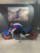 Carica l&#39;immagine nel visualizzatore di Gallery, BMW F 900 R