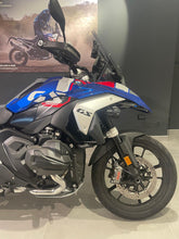 Carica l&#39;immagine nel visualizzatore di Gallery, BMW R 1300 GS