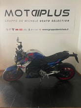 Carica l&#39;immagine nel visualizzatore di Gallery, BMW F 900 R - ANNO 2025 - KM 2355