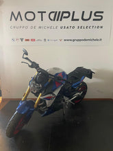 Carica l&#39;immagine nel visualizzatore di Gallery, BMW F 900 R - ANNO 2025 - KM 2355