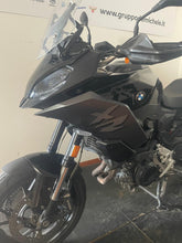 Carica l&#39;immagine nel visualizzatore di Gallery, BMW F 900 XR - anno 2022 - km 25782